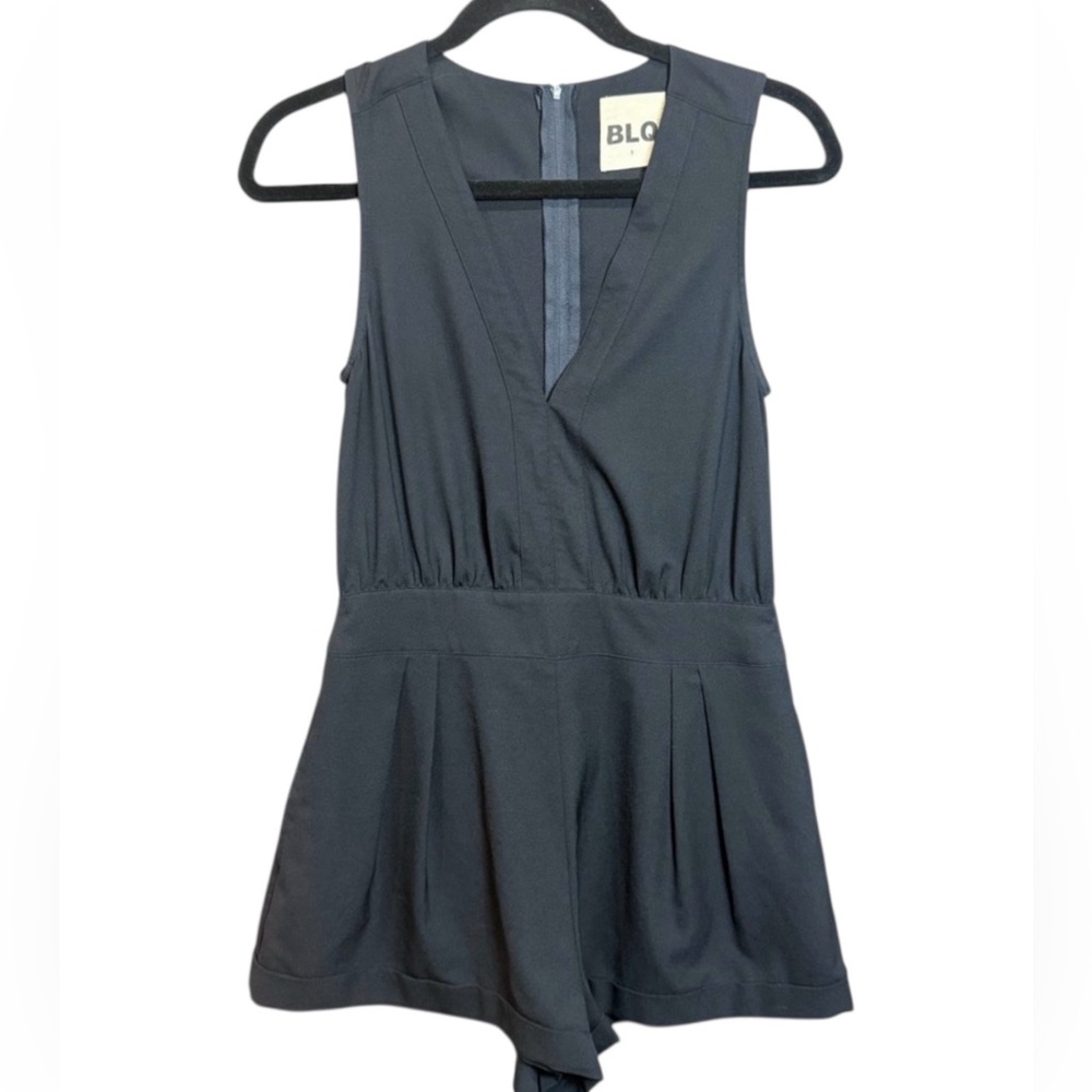 BLQ‎ Navy Sleeveless V-Neck Romper – Size 0